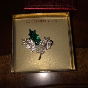 Jones New York Christmas Pin